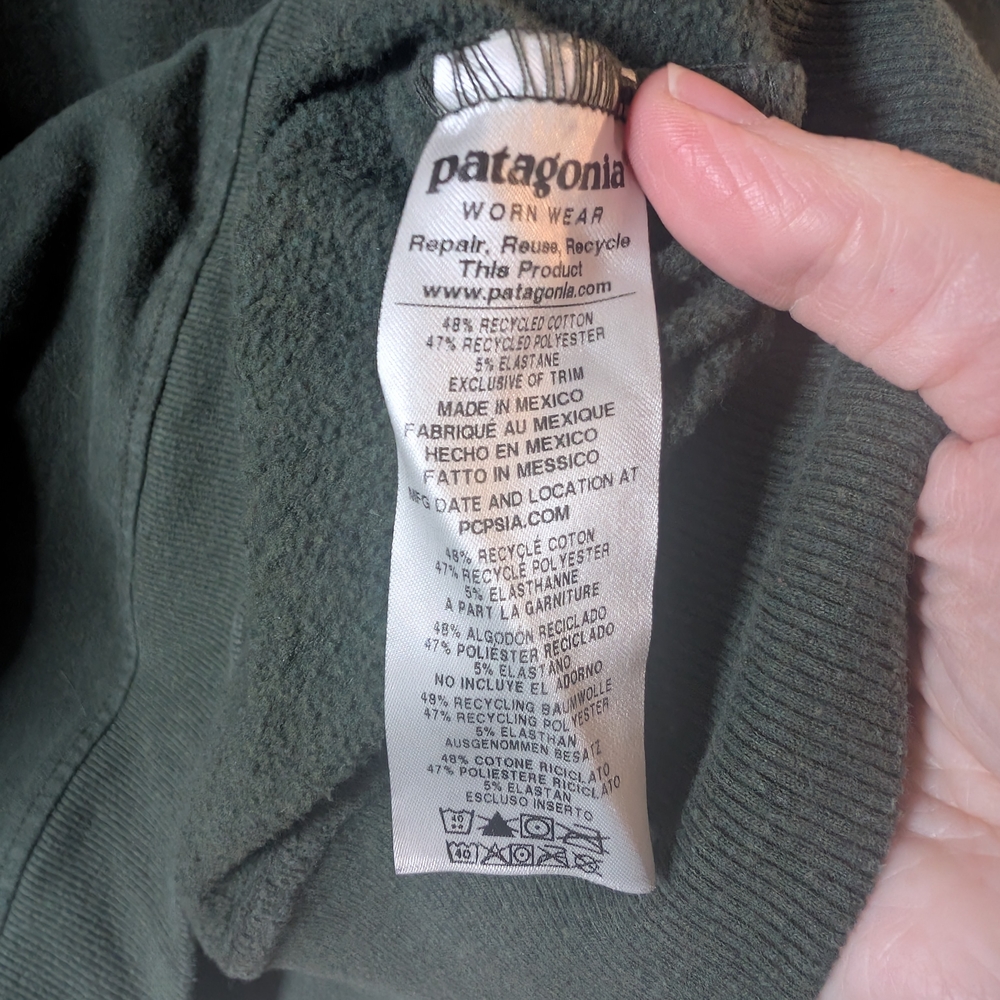 Patagonia Arched Fitz Roy Bear Crew Neck Size L - Picture 5 of 7